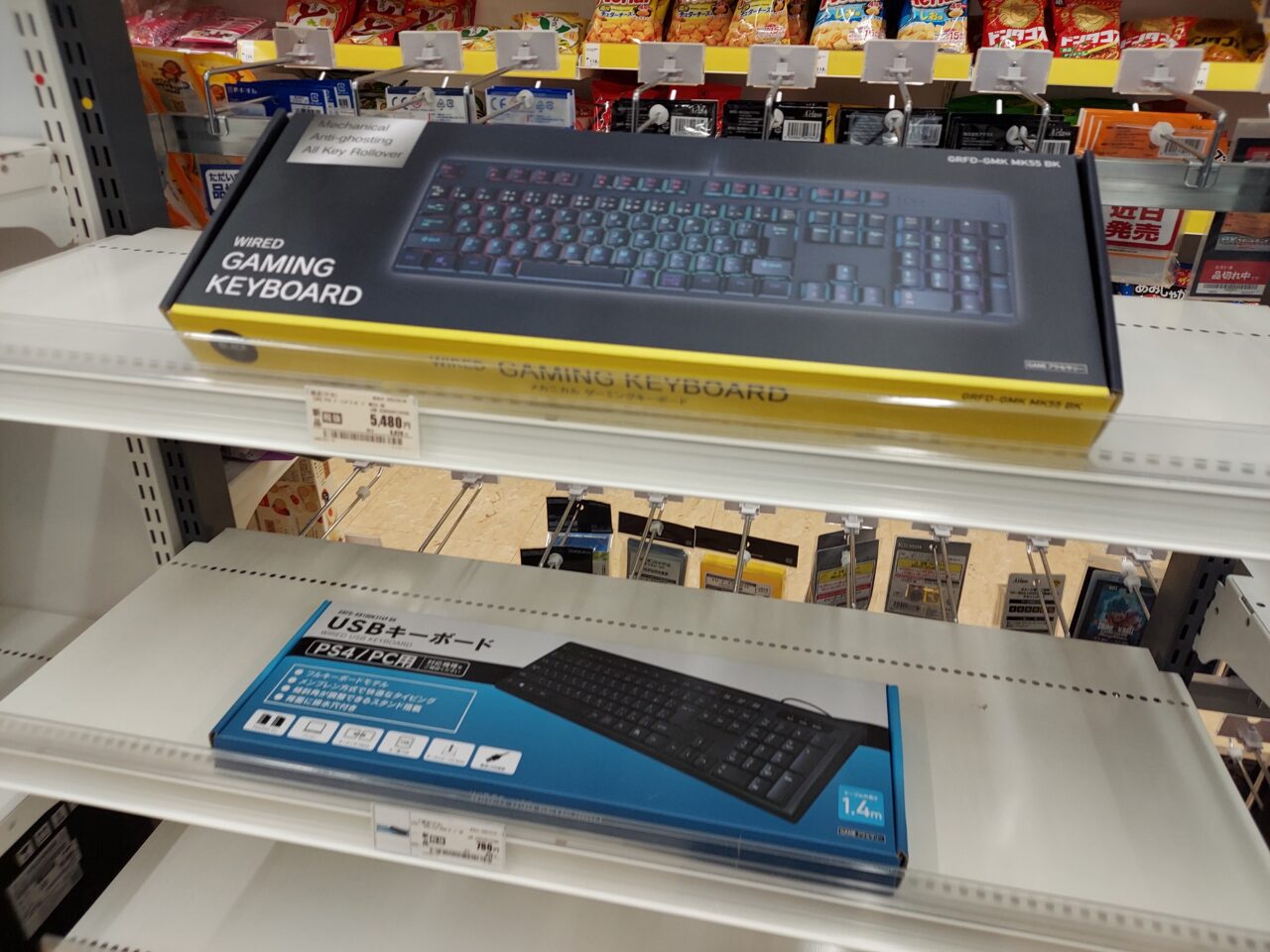 PC周辺機器売り場の外付けキーボード