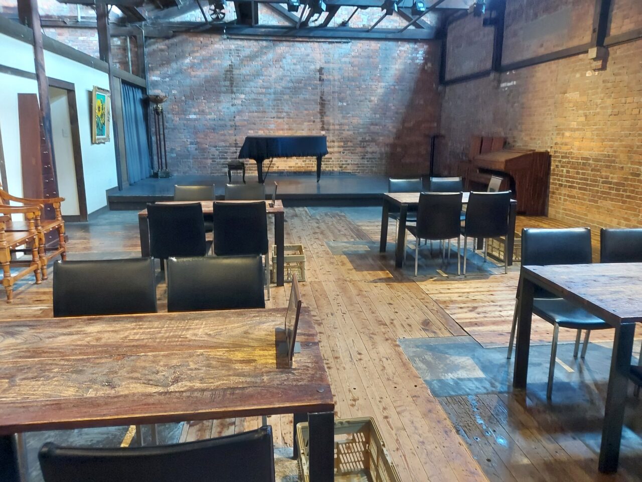 rojicacafe店内