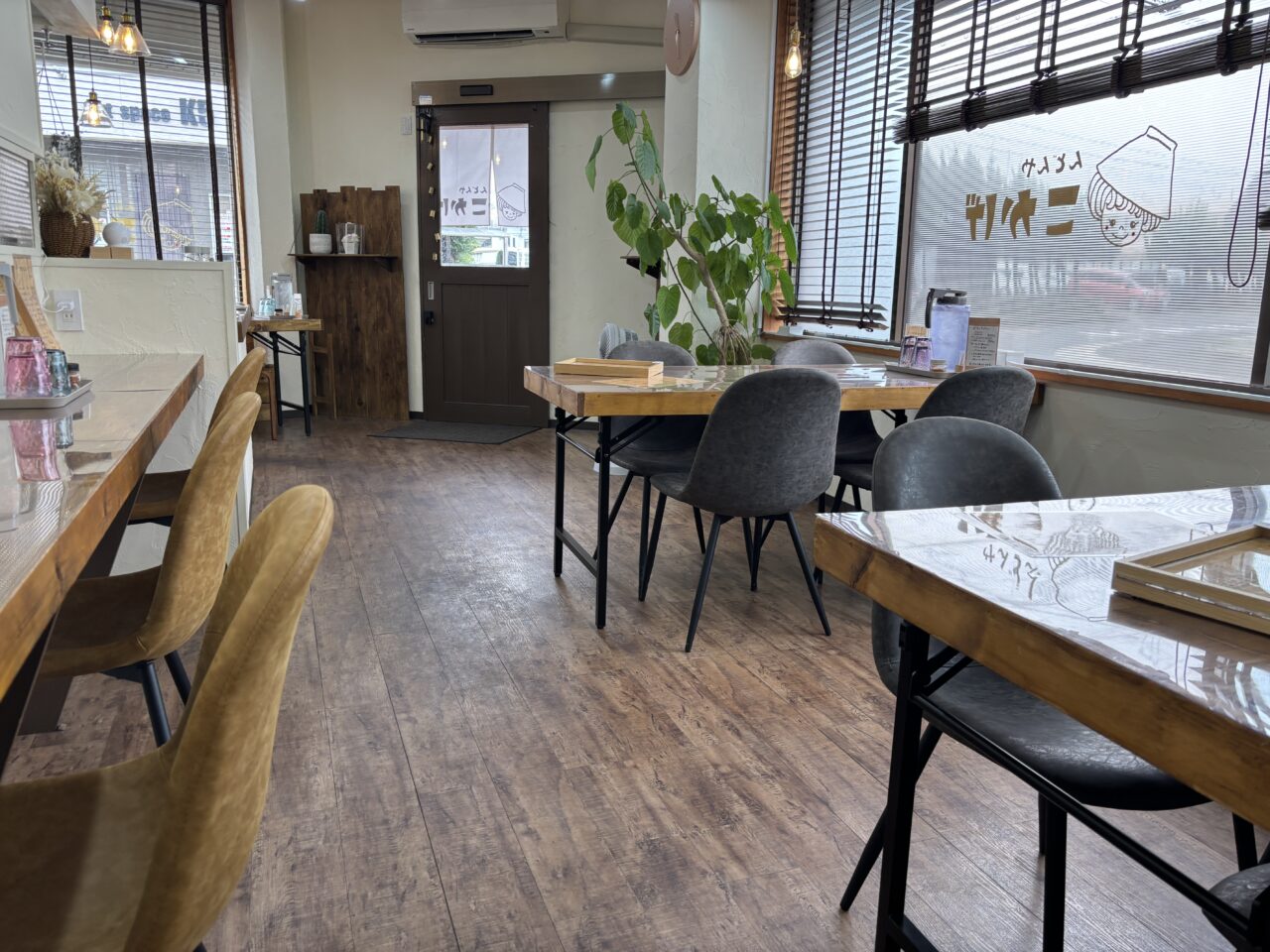 店内の座席