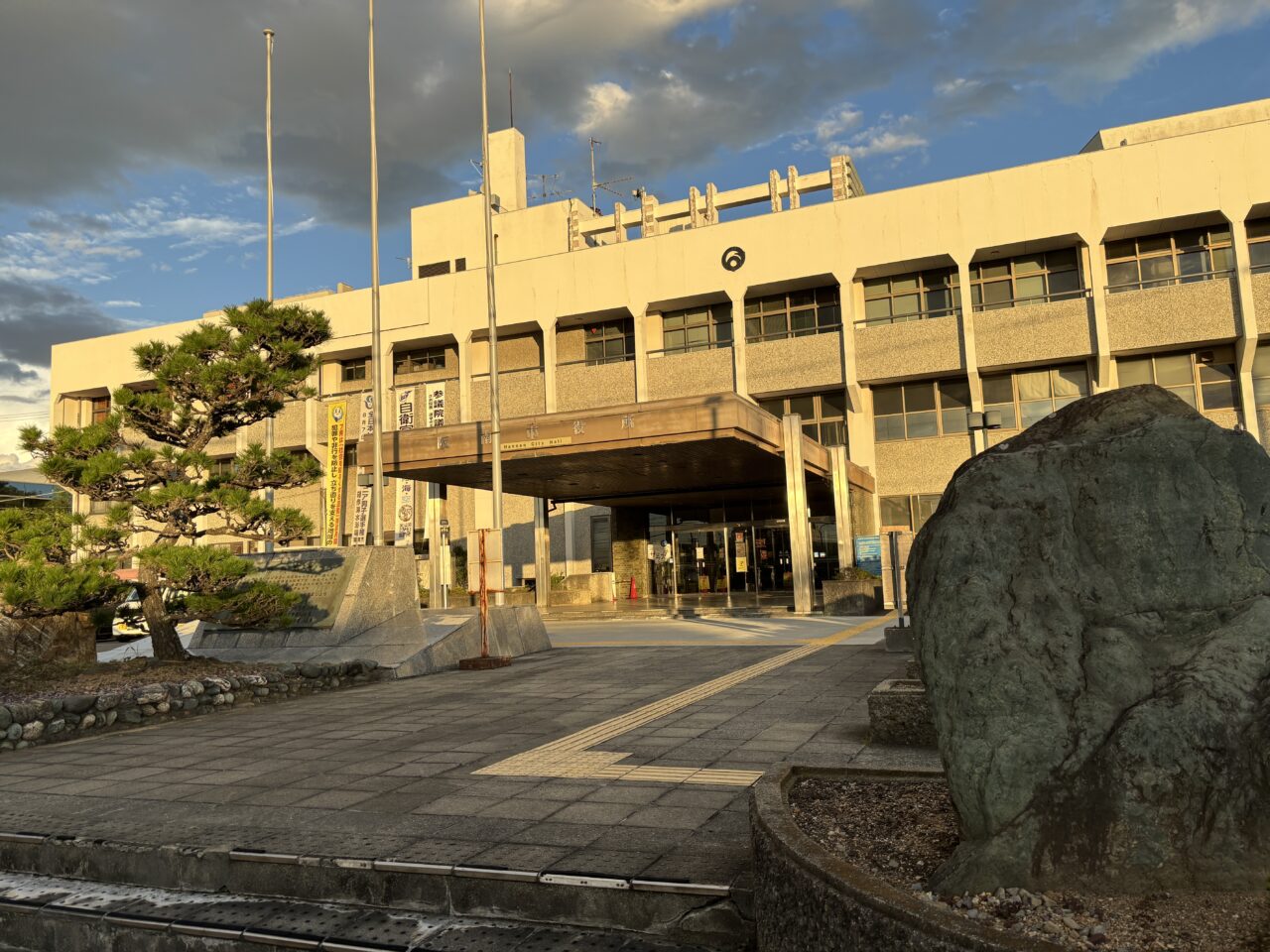 阪南市役所の外観写真