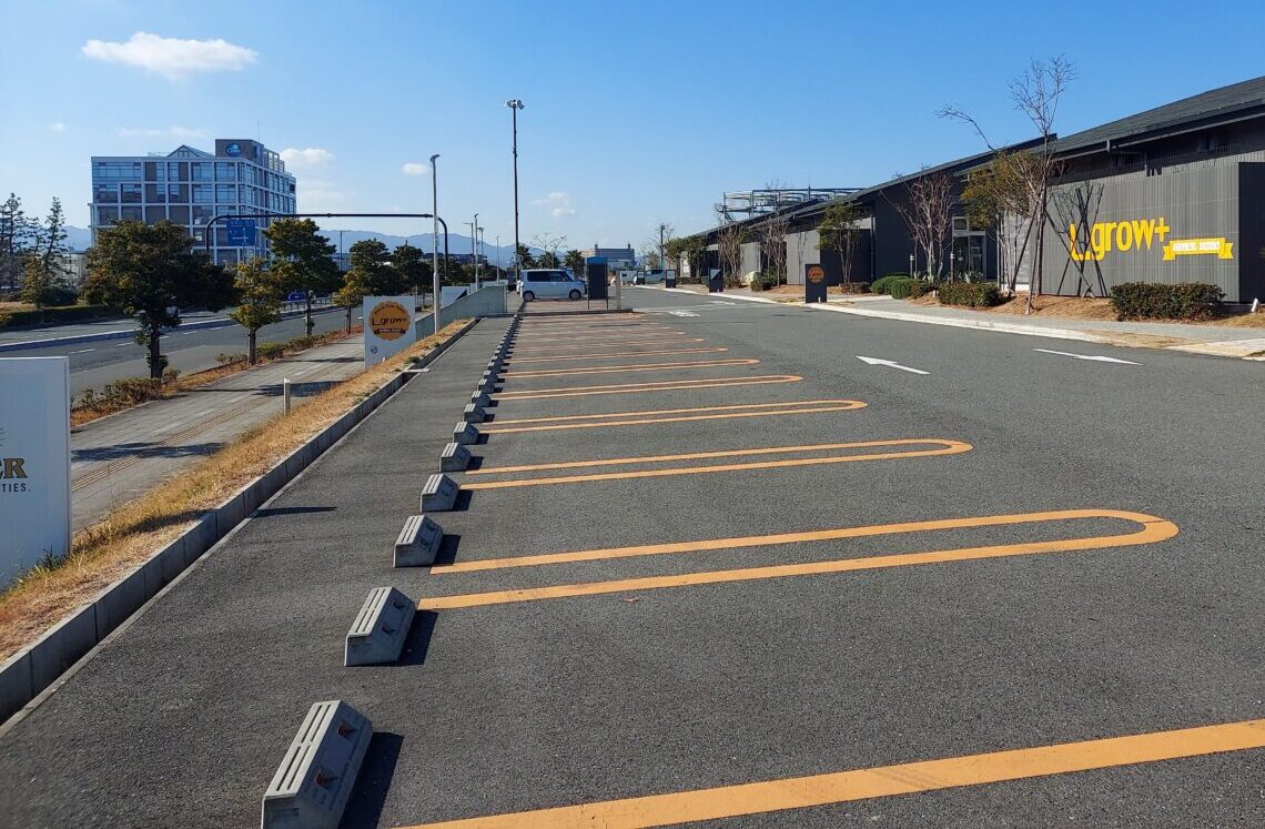 ロングパークの駐車場