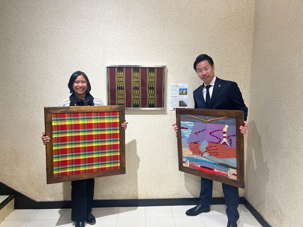 フィリピンパビリオン寄贈品の展示