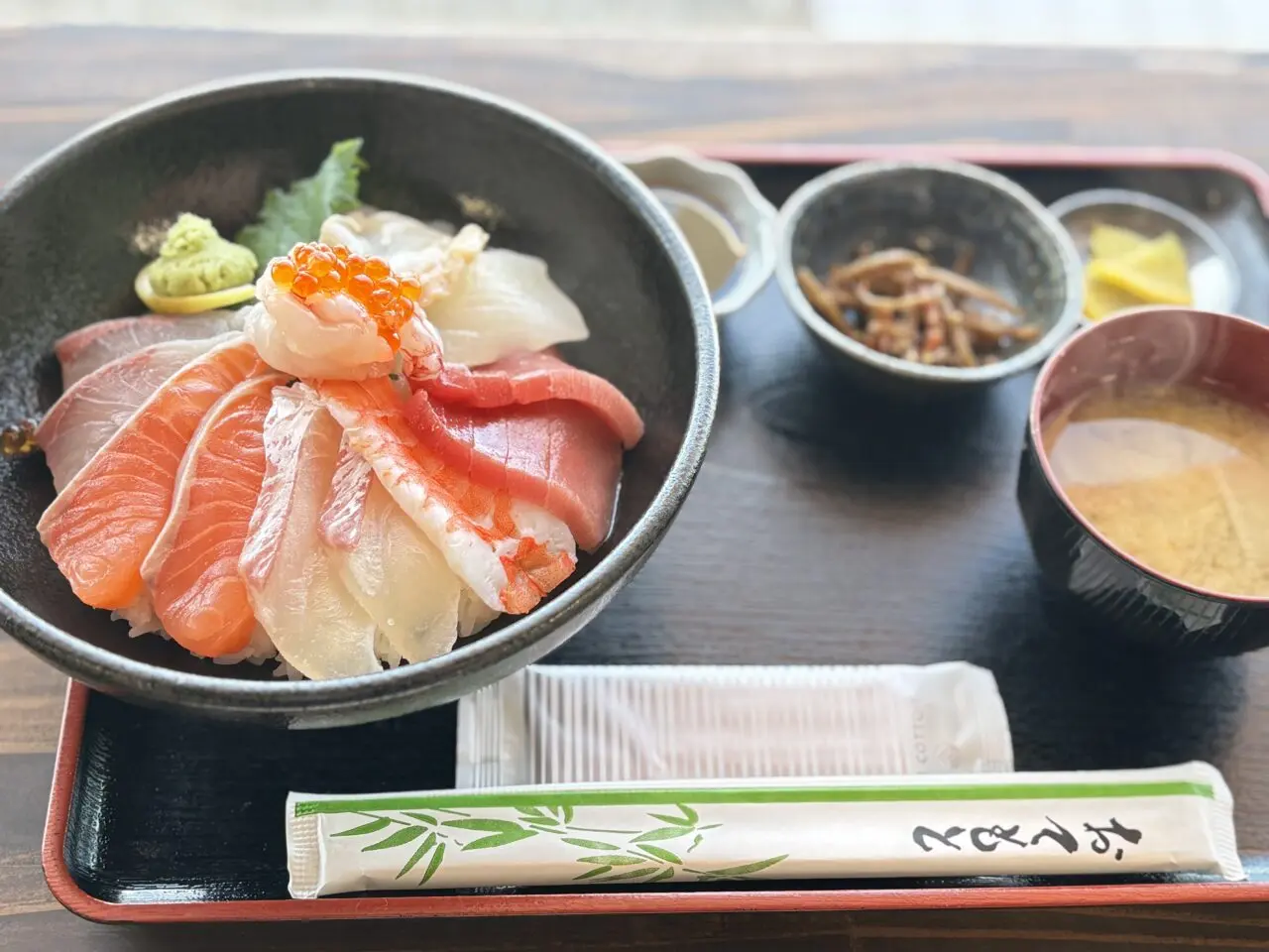 海鮮丼