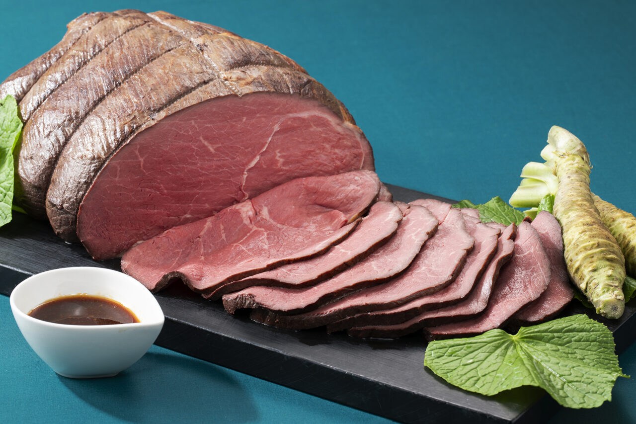 阿波黒牛もも肉のローストビーフ(土・日・祝日限定)